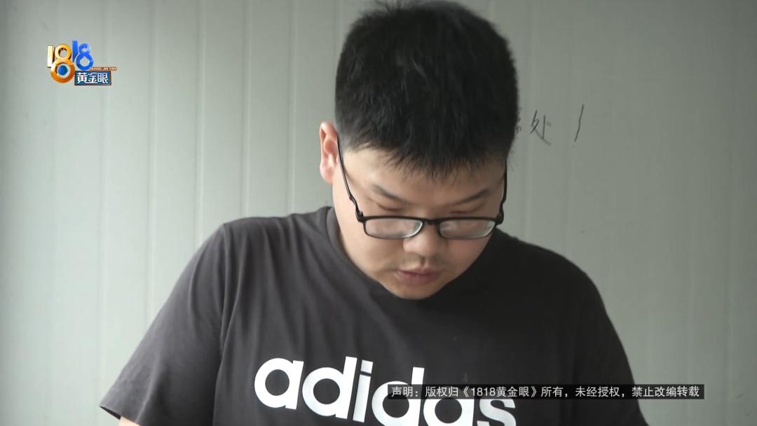DƬ